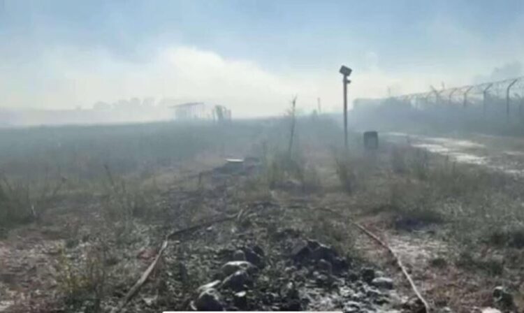 Καλαμάτα: Σε ύφεση η πυρκαγιά στη βόρεια πύλη του αεροδρομίου