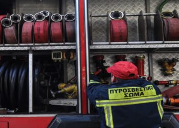 Φωτιά στη Μεσσηνία: Στο νοσοκομείο πυροσβέστης