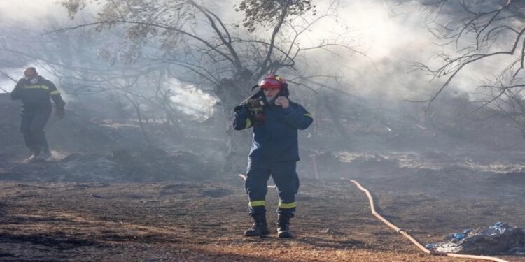Φωτιά στη Θεσσαλονίκη: Σε εξέλιξη στο Άσσηρο – Μήνυμα του 112
