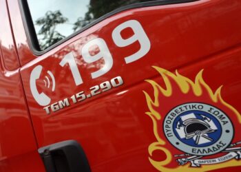 Φωτιά σε διαμέρισμα στον Πειραιά – Ανασύρθηκε νεκρή γυναίκα