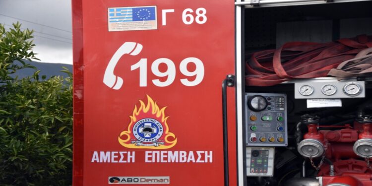 Φωτιά σε διαμέρισμα στον Πειραιά – Ανασύρθηκε νεκρή γυναίκα