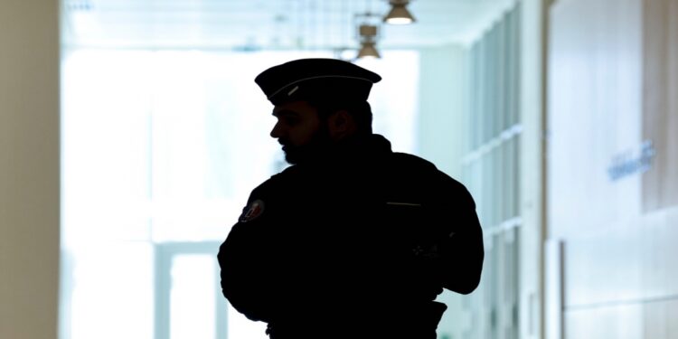 Γαλλία: Πρώην πράκτορας κατηγορείται για βιασμούς παιδιών στην Αφρική