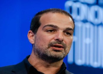 Σακελλαρίδης για αυξήσεις στο ρεύμα: «Ακατανόητο να δηλώνει άγνοια ο πρωθυπουργός»