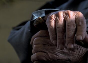 Βόλος: Ηλικιωμένος βρέθηκε νεκρός στο σπίτι του σε προχωρημένη σήψη