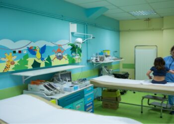 Μεγανήσι: 4χρονος έπαιζε σε παραλία και χτύπησε σε βράχο – Μεταφέρθηκε στο Καραμανδάνειο