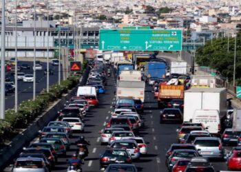 Τροχαία ατυχήματα σε Αττική Οδό και λεωφόρο Κηφισού – Αυξημένη η κίνηση