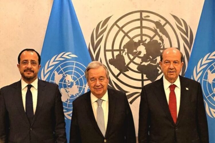 Άτυπη συνάντηση για το Κυπριακό – Στη Νέα Υόρκη και ο Φιντάν