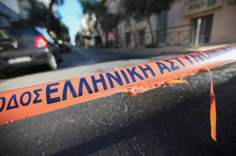 Λεωφόρος Αχαρνών: Σύγκρουση λεωφορείου με ΙΧ – Διακοπή κυκλοφορίας