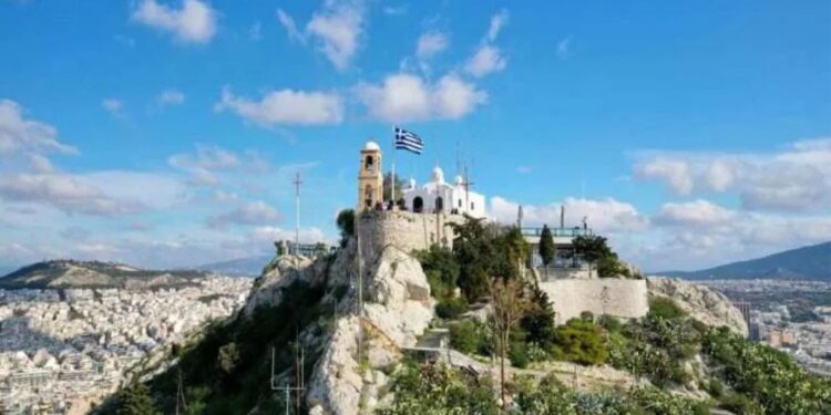 Λυκαβηττός: Κλειστός από τα μεσάνυχτα και μέχρι νεωτέρας