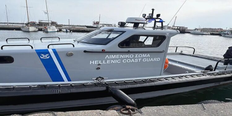 Λιμενικό: Ακυβέρνητο ιστιοφόρο με Ιταλούς ανοιχτά της Σκιάθου