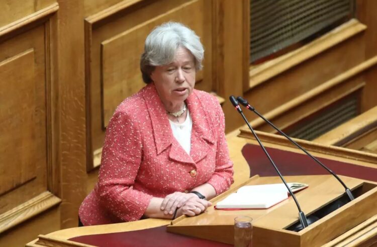 Α. Λινού: Πολιτικό κεφάλαιο ο Αλ. Τσίπρας – Τεράστιο μέλλον ένα νέο κόμμα – Το θέλει ο κόσμος