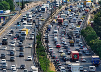 Αυξημένη η κίνηση στους δρόμους της Αττικής