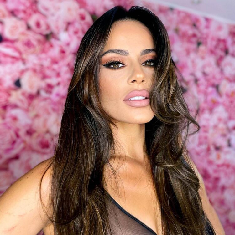 Μαρία Αντωνά για Γιώργο Λιάγκα: Είναι καλός και ντροπαλός