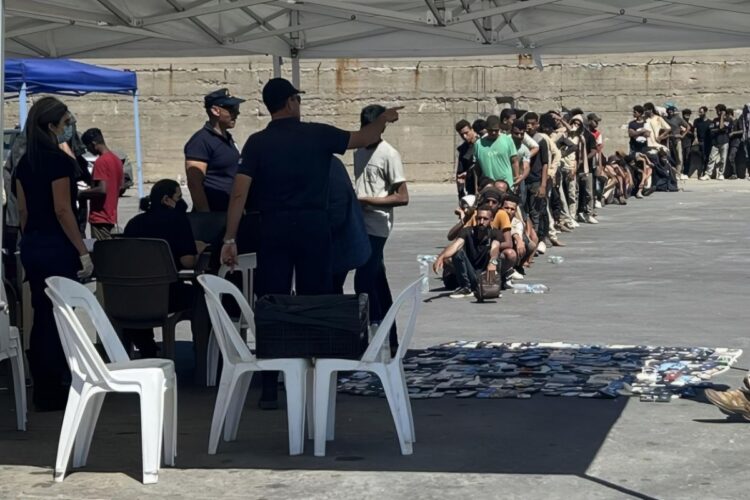 Μετανάστες στην Κρήτη