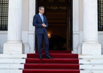 Σε αναμμένα κάρβουνα η κυβέρνηση – Φόβοι για διαρροές στην προανακριτική