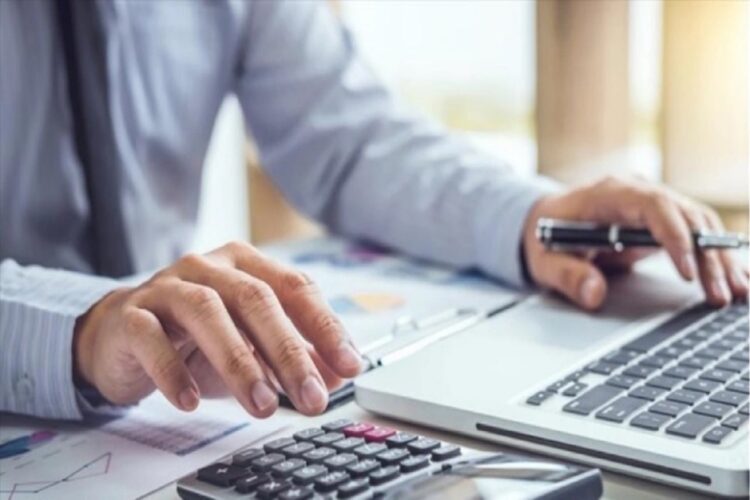 Ηλεκτρονικό τιμολόγιο: Πού εφαρμόζεται – Τι κερδίζουν οι επιχειρήσεις