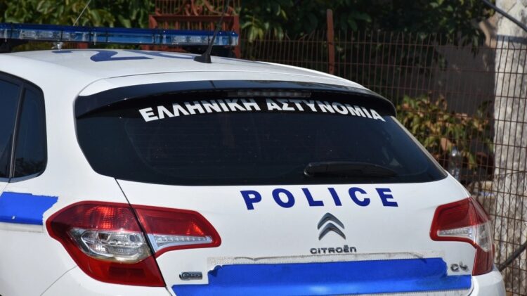 Αγρίνιο: Ρομά του έκλεψαν το πορτοφόλι, τους κυνήγησε και τον έσυραν με το αυτοκίνητο