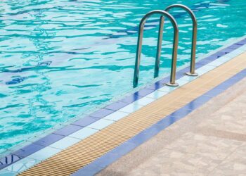 Δράμα: 18χρονος ανασύρθηκε χωρίς τις αισθήσεις του και επανήλθε στη ζωή με ΚΑΡΠΑ