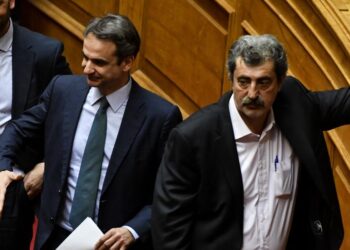 Ο Πολάκης εμπλέκει τον Μητσοτάκη με τις παράνομες επιδοτήσεις την περίοδο που ήταν στέλεχος σε θυγατρική της Εθνικής Τράπεζας