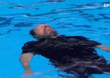 Εθνική Πόλο Γυναικών: O Παυλίδης βούτηξε στην πισίνα για το χρυσό στη Σιγκαπούρη