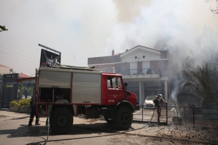 Σύλληψη υπόπτου για τη φωτιά στον Ωρωπό