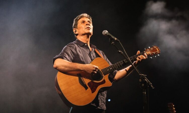 Σωκράτης Μάλαμας: Με την Ιουλία Καραπατάκη στο Πόρτο Ράφτη