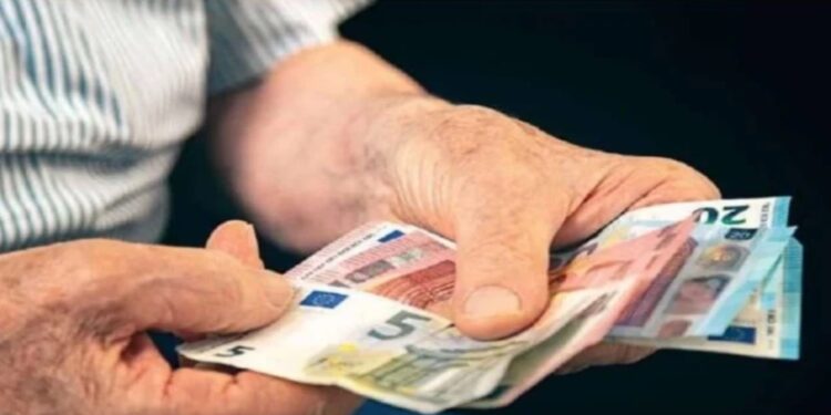 Συντάξεις: Οι ημερομηνίες πληρωμής για τον Αύγουστο