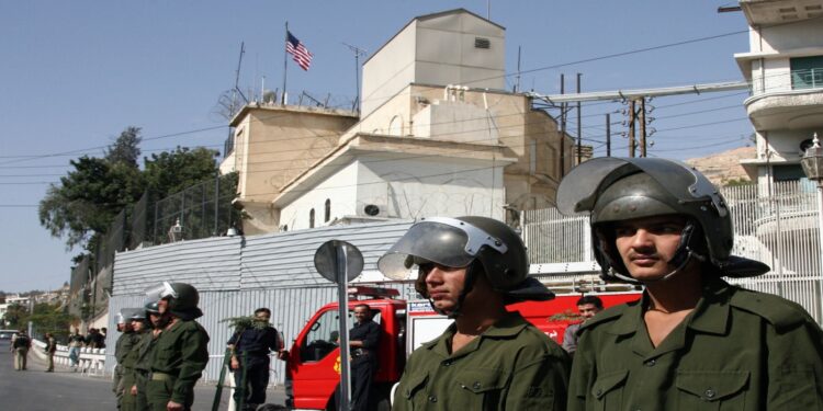 ΥΠΕΞ ΗΠΑ: Εγκαταλείψτε άμεσα τη Συρία!