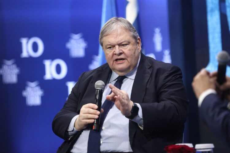 Γιατί η ΝΔ τρέμει τον Βενιζέλο – Ισχυρός πόλος αντιπολίτευσης ο πρώην πρόεδρος του ΠΑΣΟΚ