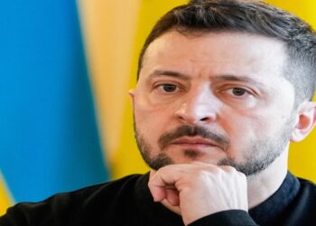 Σε πανικό ο Ζελένσκι: Μετά τη διαδήλωση κατά του… άρχισε συνομιλίες για πιθανή συνάντηση με τον Πούτιν