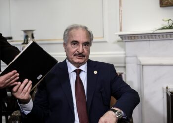 Όλο το παρασκήνιο: Γιατί ο Χαφτάρ ταπείνωσε τις Βρυξέλλες;