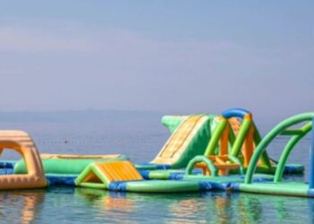 Χαλκιδική: Τραυματίστηκε 31χρονη σε θαλάσσια παιδική χαρά – Μία σύλληψη