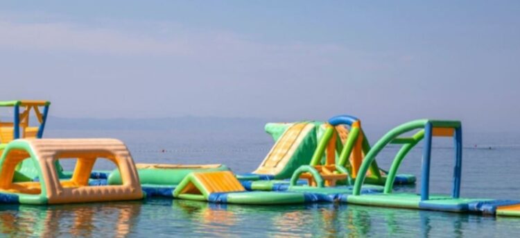 Χαλκιδική: Τραυματίστηκε 31χρονη σε θαλάσσια παιδική χαρά – Μία σύλληψη