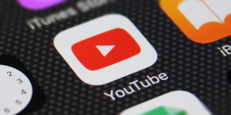 Η Αυστραλία θα απαγορεύσει το YouTube στα παιδιά κάτω των 16 ετών
