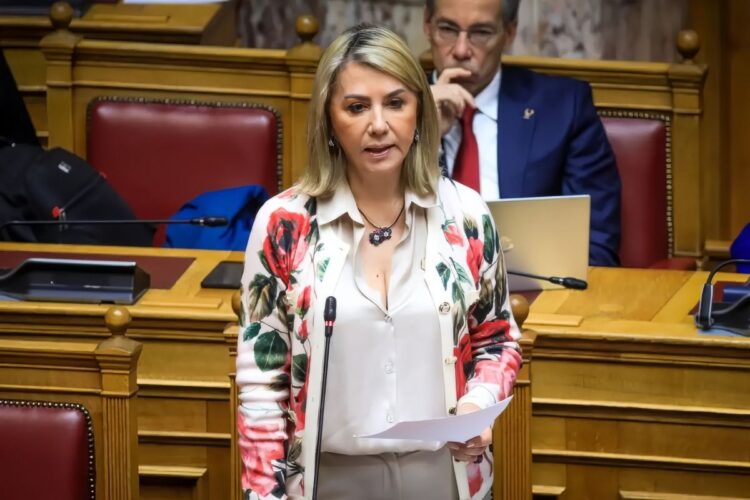 Ζέττα Μακρή