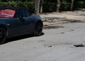 Αυτοπυρπολήθηκε γυναίκα έξω από την Αίγλη Ζαππείου