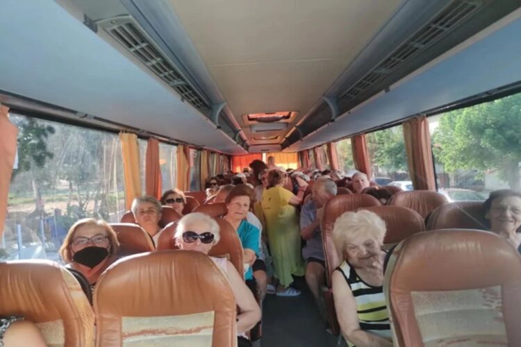 Θεσσαλονίκη: Beach bar της Επανομής απαγόρευσαν σε ηλικιωμένους την είσοδο