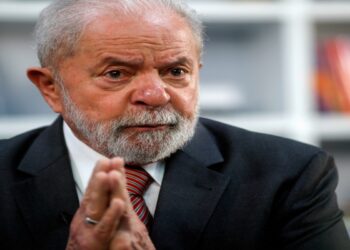 Ο Λούλα ντα Σίλβα υποσχέθηκε να «υπερασπιστεί» την «εθνική κυριαρχία» έναντι των δασμών Τραμπ