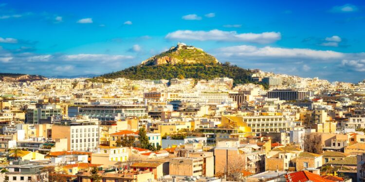 Καύσωνας: Έκλεισε ο Λυκαβηττός – Ανοιχτοί κλιματιζόμενοι χώροι του Δήμου Αθηναίων