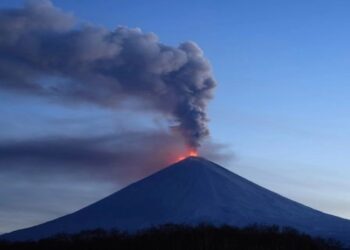 Εξερράγη ηφαίστειο στη Ρωσία μετά τον ισχυρό σεισμό