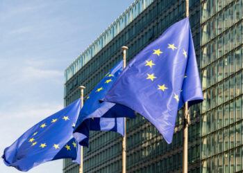 ΕΕ: «Τα σύνορα της Ουκρανίας δεν πρέπει να αλλάξουν με τη βία»