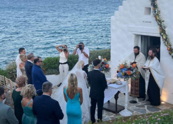 Παντρεύτηκαν ο τράπερ FY και η Αλεξία Κεφαλά μετά από έξι χρόνια σχέσης (βίντεο)