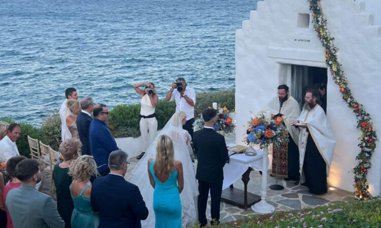 Παντρεύτηκαν ο τράπερ FY και η Αλεξία Κεφαλά μετά από έξι χρόνια σχέσης (βίντεο)