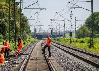 Γερμανία: Νέα εμπρηστική επίθεση στη σιδηροδρομική γραμμή Ντίσελντορφ – Ντούισμπουργκ