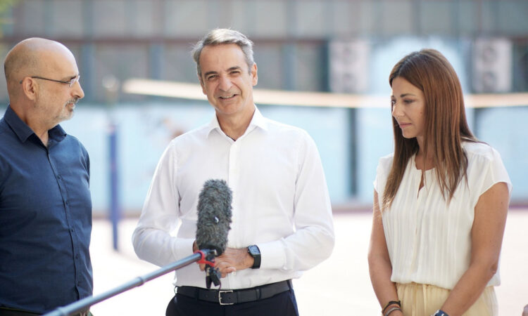 Κυριάκος Μητσοτάκης: Έως τις αρχές Σεπτεμβρίου θα έχουν ανακαινιστεί 431 σχολεία