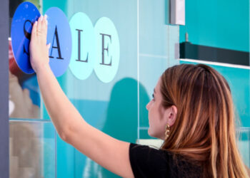 Θερινές εκπτώσεις: Μειωμένη η ζήτηση στα μικρά καταστήματα