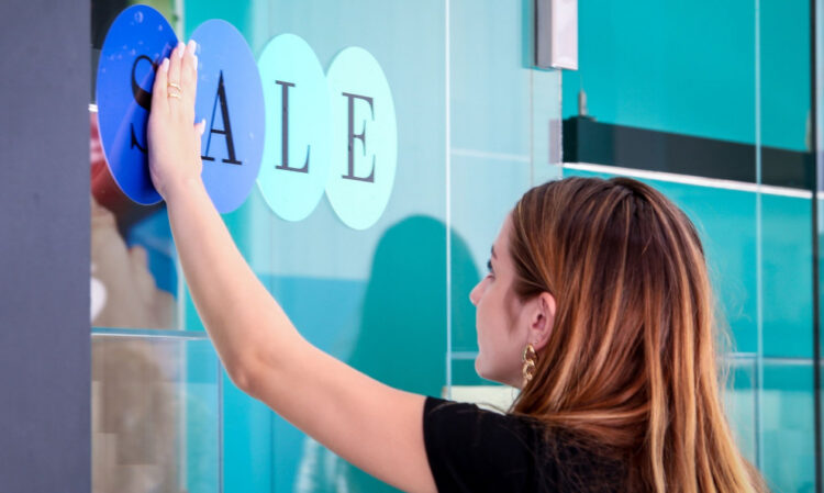 Θερινές εκπτώσεις: Μειωμένη η ζήτηση στα μικρά καταστήματα