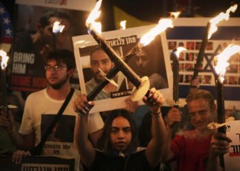 Μαζικές διαδηλώσεις στο Ισραήλ κατά του σχεδίου Νετανιάχου για πλήρη κατάληψη της Γάζας