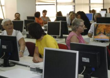 Ο μύθος του τεμπέλη Έλληνα