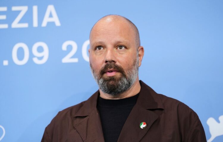 Γ. Λάνθιμος: Με εμφάνιση υπέρ της Παλαιστίνης στο Φεστιβάλ  Βενετίας